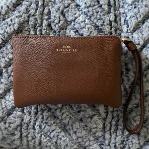 Coach - Corner Zip Wristlets